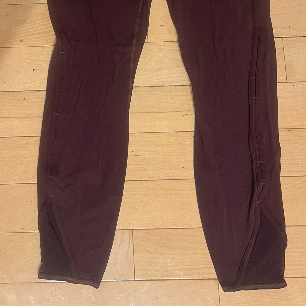 Athleta High-Rise Powervita Peekaboo 7/8 Tight in Maroon - Picture 4 of 14